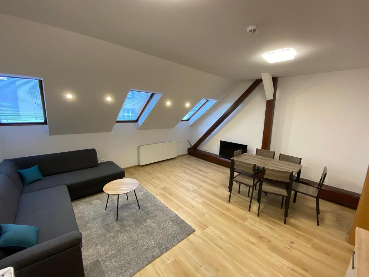 No. 34 Appartement Hradec Králové Buitenkant foto