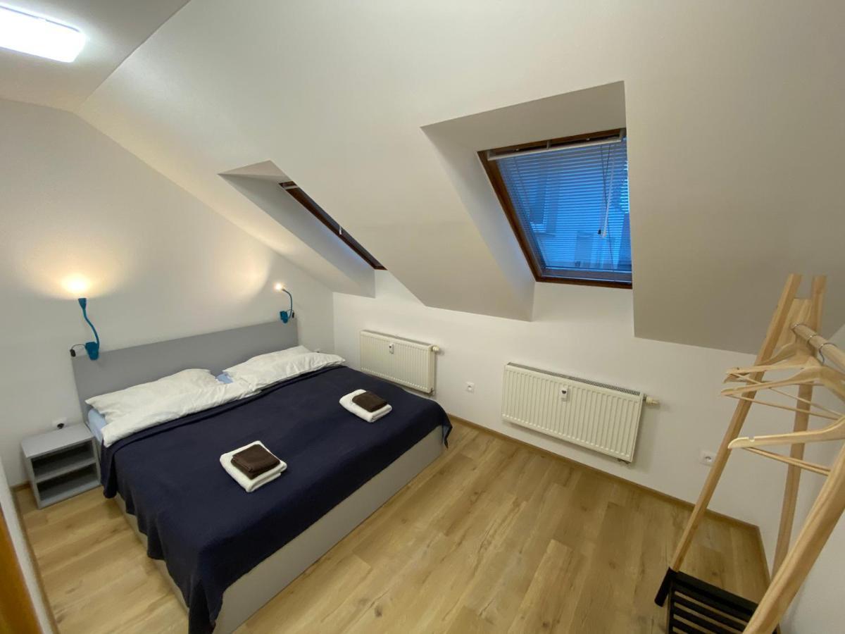 No. 34 Appartement Hradec Králové Buitenkant foto