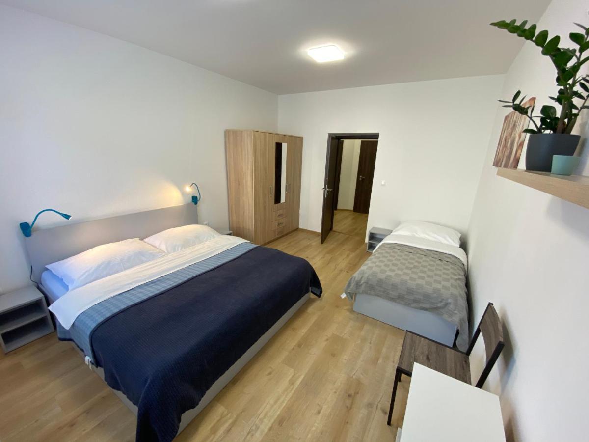 No. 34 Appartement Hradec Králové Buitenkant foto